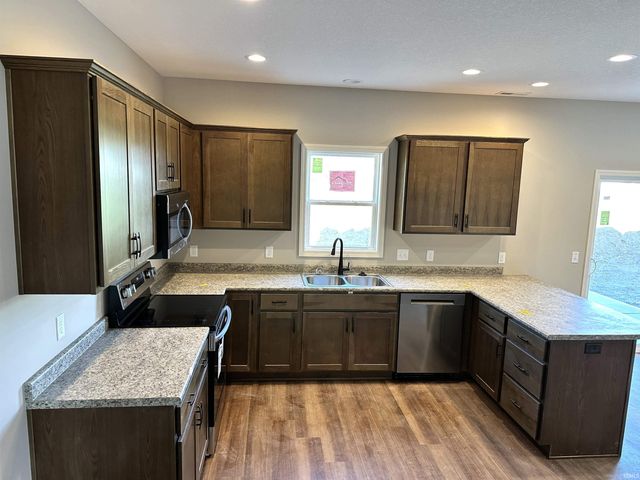 6343 Rockingham Drive, Fort Wayne, IN 46835