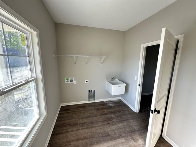 6343 Rockingham Drive, Fort Wayne, IN 46835