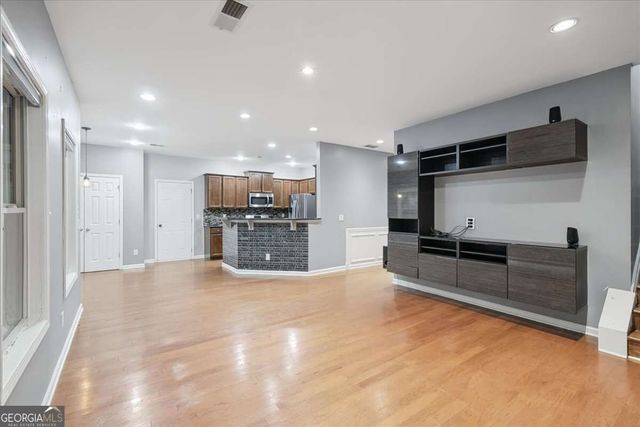 232 Haleys Court, Woodstock, GA 30188
