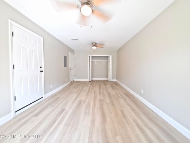 7208 Greenbriar Street, Ocean Springs, MS 39564