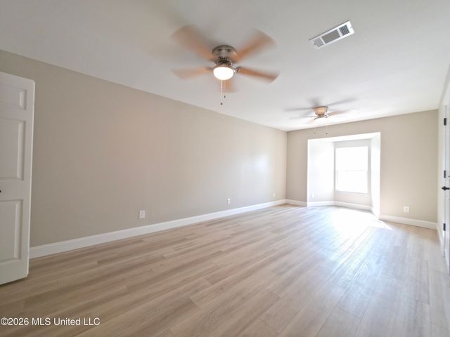 7208 Greenbriar Street, Ocean Springs, MS 39564