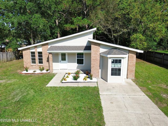 7208 Greenbriar Street, Ocean Springs, MS 39564