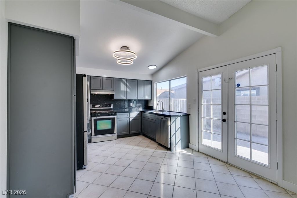 Image 16 of property listing at 3908 Alameda Avenue, Las Vegas, NV 89110