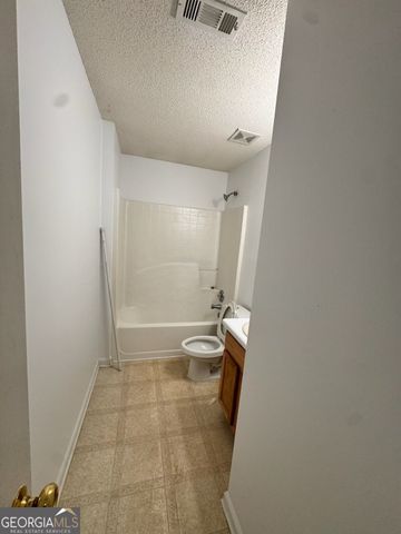 6922 Red Bone Way, Lithonia, GA 30038