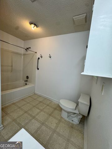 6922 Red Bone Way, Lithonia, GA 30038