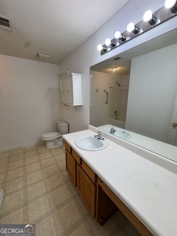 6922 Red Bone Way, Lithonia, GA 30038