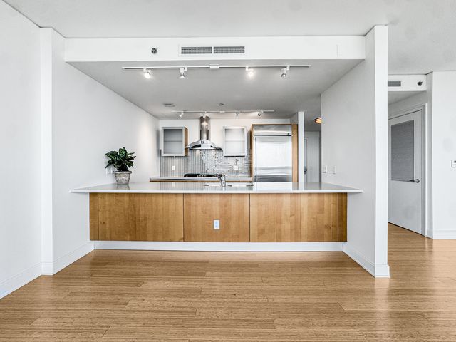 340 E RANDOLPH Street 2905, Chicago, IL 60601