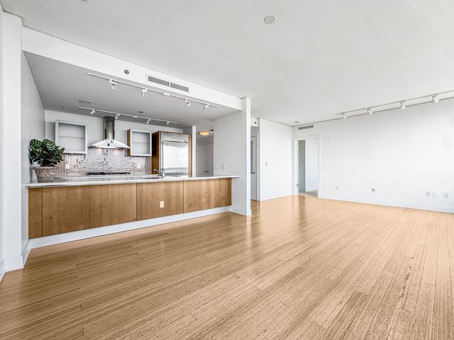 340 E RANDOLPH Street 2905, Chicago, IL 60601