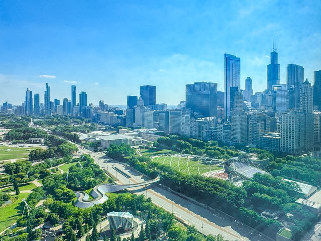 340 E RANDOLPH Street 2905, Chicago, IL 60601