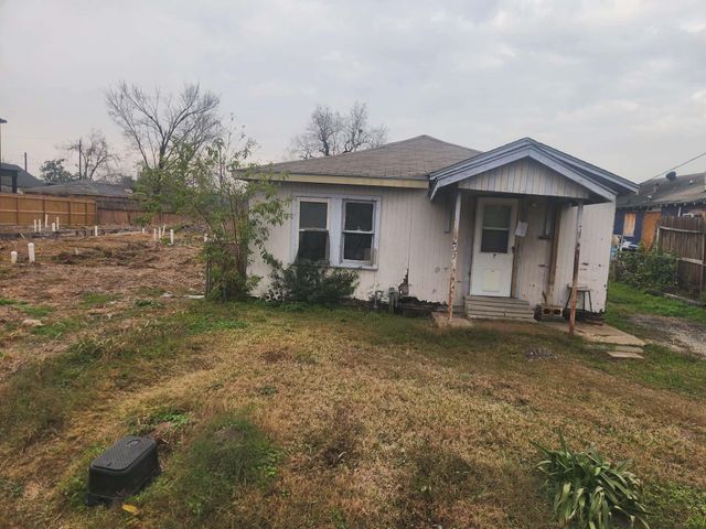 7821 Ethel Street, Houston, TX 77028