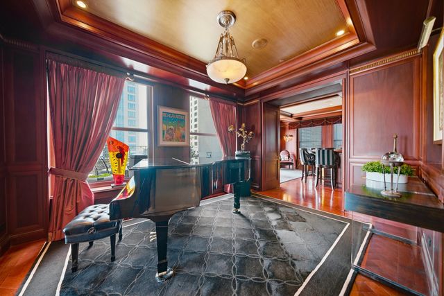 159 E Walton Place 22A, Chicago, IL 60611