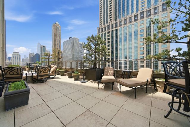 159 E Walton Place 22A, Chicago, IL 60611