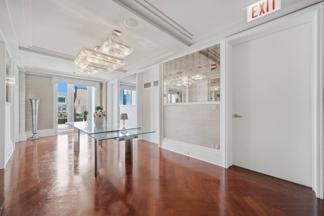 159 E Walton Place 22A, Chicago, IL 60611