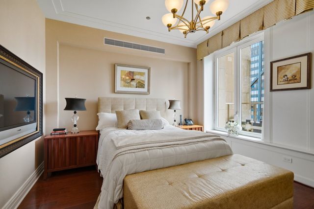159 E Walton Place 22A, Chicago, IL 60611