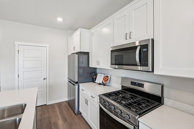 17416 W Fairfax Lane, Lockport, IL 60441