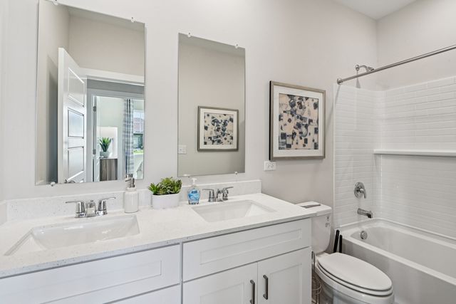 17416 W Fairfax Lane, Lockport, IL 60441
