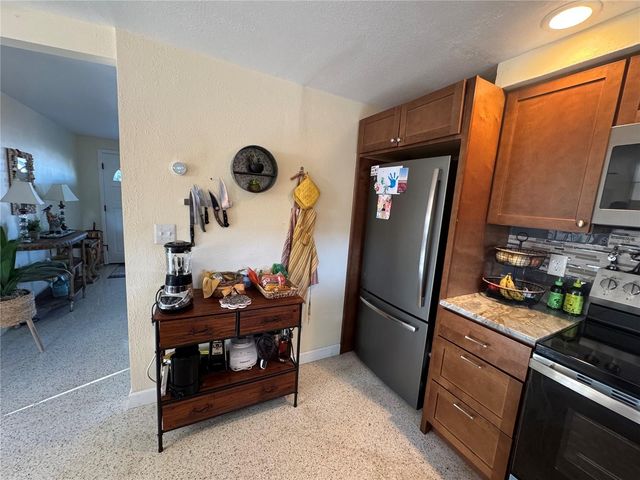 4940 PICTURE AVENUE, Holiday, FL 34690