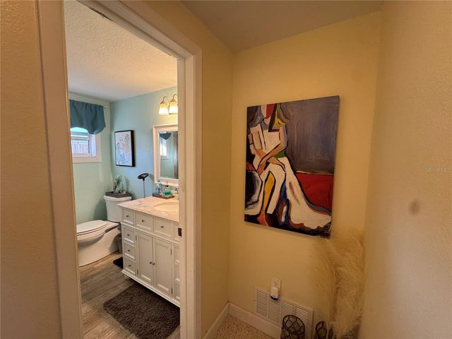 4940 PICTURE AVENUE, Holiday, FL 34690