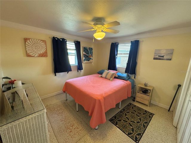 4940 PICTURE AVENUE, Holiday, FL 34690