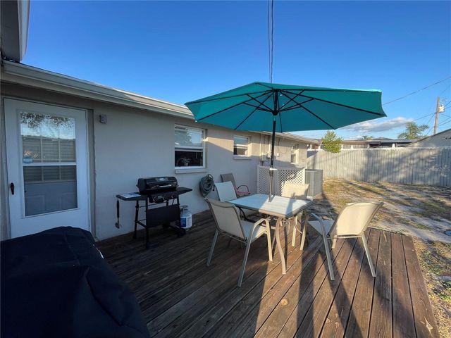 4940 PICTURE AVENUE, Holiday, FL 34690