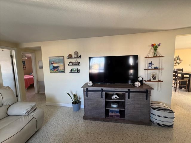 4940 PICTURE AVENUE, Holiday, FL 34690