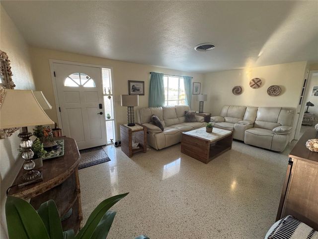 4940 PICTURE AVENUE, Holiday, FL 34690