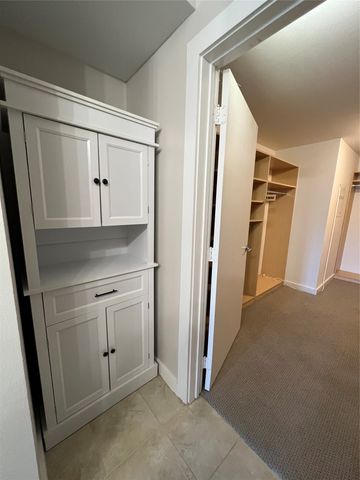 4040 N Hall Street 309, Dallas, TX 75219