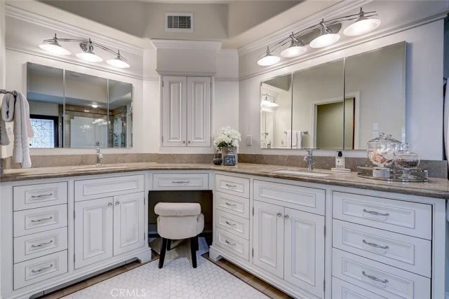 2044 Manhattan, Hermosa Beach, CA 90254