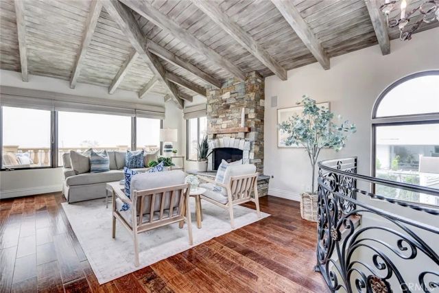 2044 Manhattan, Hermosa Beach, CA 90254