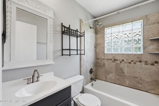 1571 KINGFISHER Boulevard, Orange Park, FL 32065
