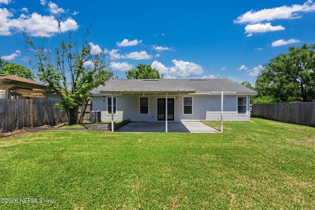 1571 KINGFISHER Boulevard, Orange Park, FL 32065