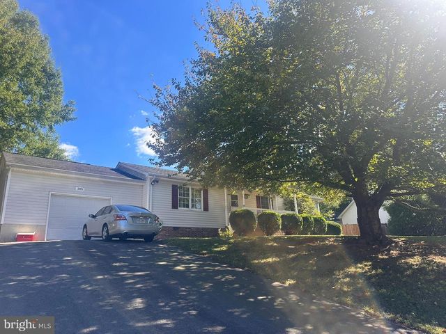 305 JACKSON ST, Warrenton, VA 20186