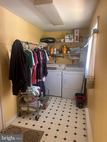 305 JACKSON ST, Warrenton, VA 20186