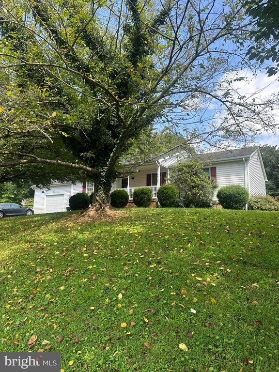 305 JACKSON ST, Warrenton, VA 20186