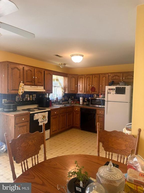 305 JACKSON ST, Warrenton, VA 20186