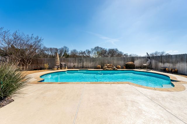 1722 Clydesdale Court, Rowlett, TX 75088