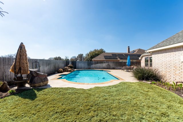 1722 Clydesdale Court, Rowlett, TX 75088