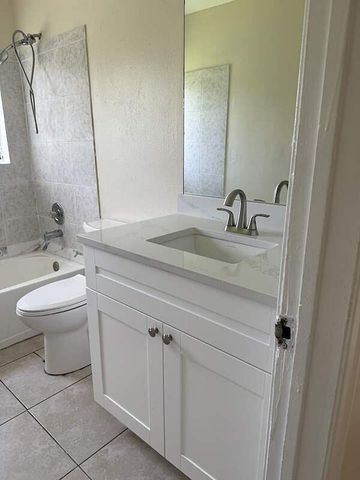 10914 Royal Palm Boulevard 10914, Coral Springs, FL 33065