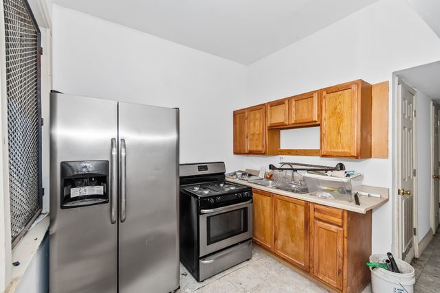 6141 S Justine Street, Chicago, IL 60636