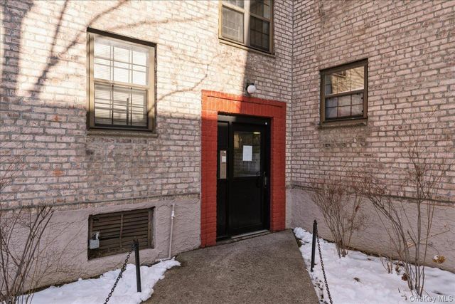 78-11 Main Street 1G, Flushing, NY 11367