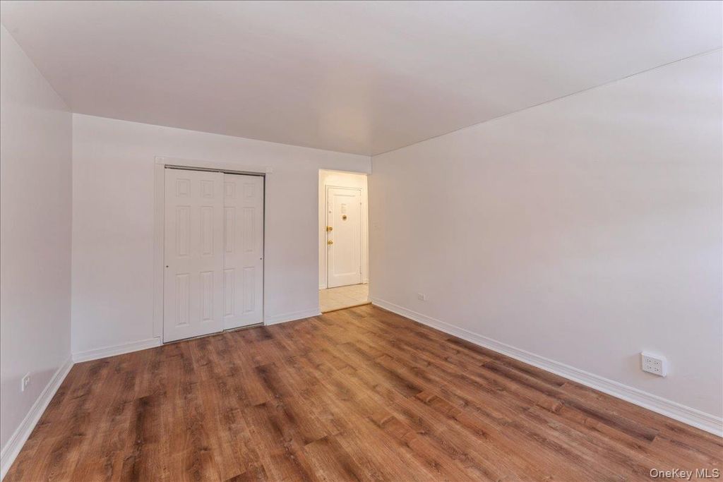78-11 Main Street 1G, Flushing, NY 11367 — photo 3