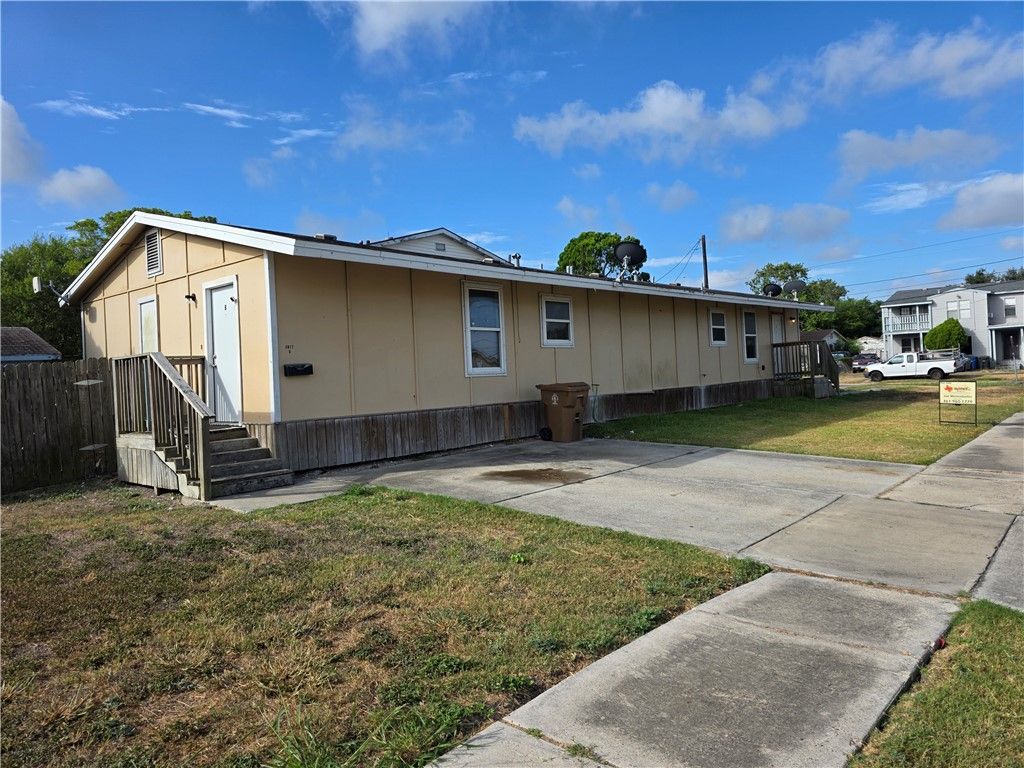 1802 16th St, Corpus Christi, TX 78404 — photo 3