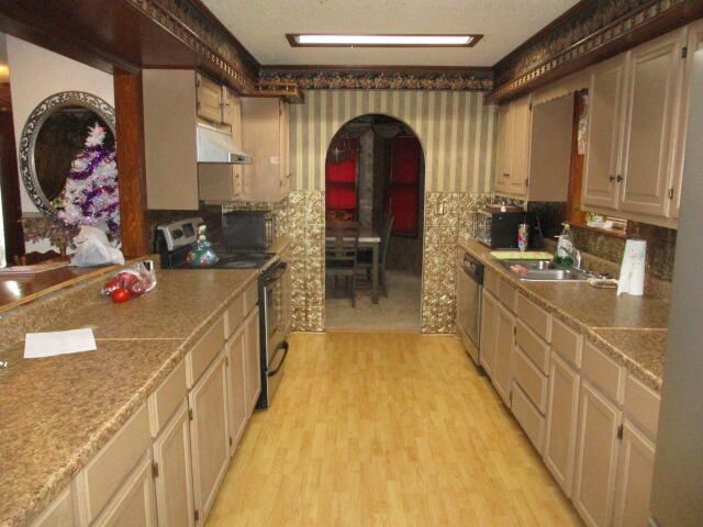 810 Eastgate Boulevard, Miami, OK 74354