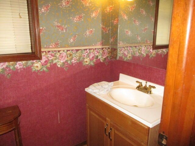 810 Eastgate Boulevard, Miami, OK 74354