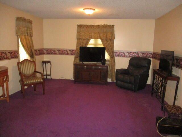 810 Eastgate Boulevard, Miami, OK 74354