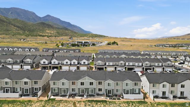 1022 W BROADLEAF DR, Santaquin, UT 84655