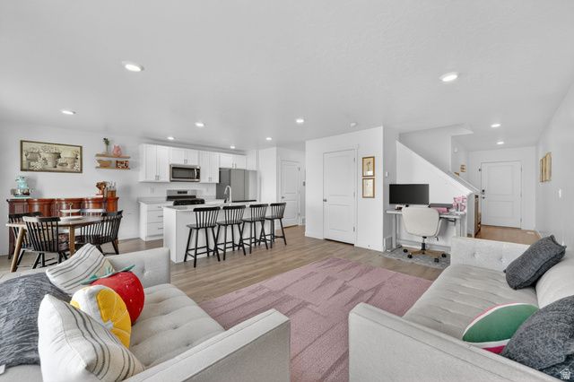 1022 W BROADLEAF DR, Santaquin, UT 84655