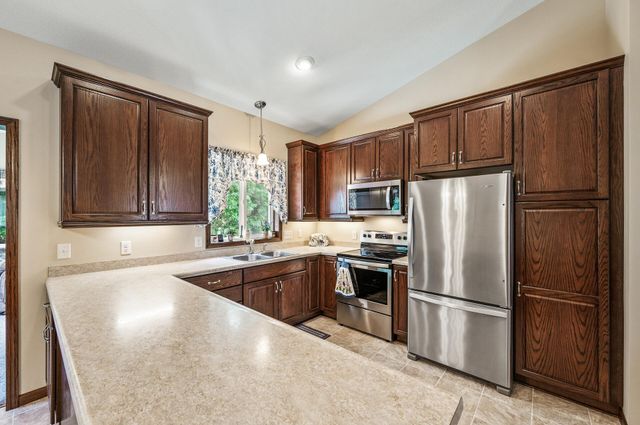 25887 23rd Street W, Zimmerman, MN 55398
