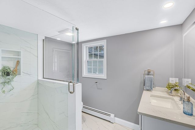 7 Trues Pkwy, Sandown, NH 03873