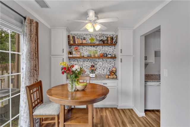 529 Brandywine Dr, Cranberry Twp, PA 16066